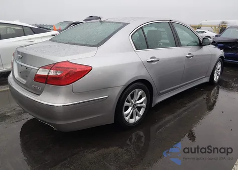 2013 Hyundai Genesis 3.8 z USA, uszkodzony, nr VIN KMHGC4DDXDU235669